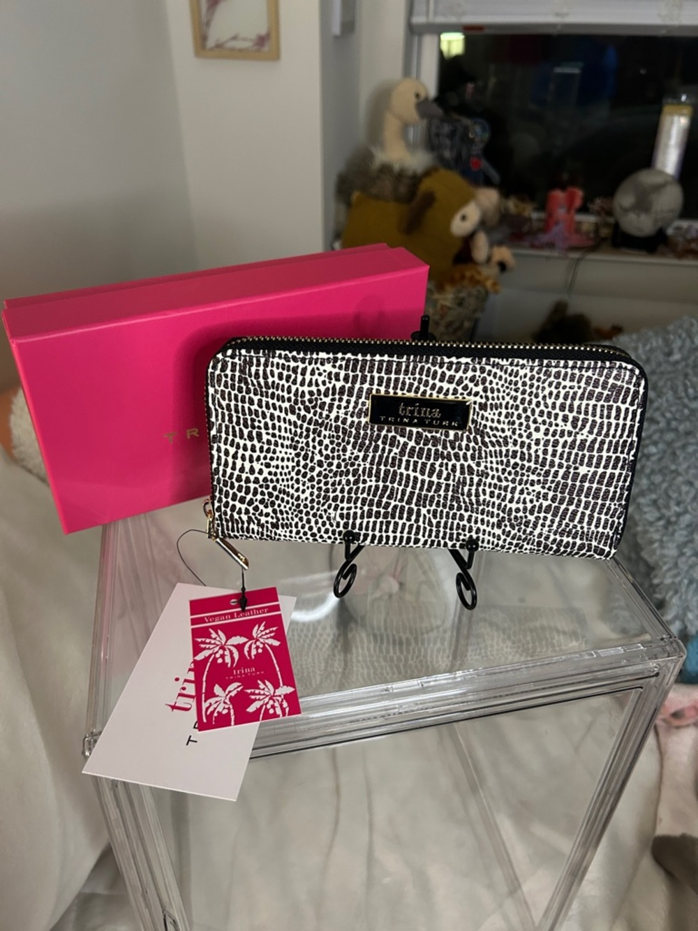 Trina Turk Black/White Croc Embossed Vegan Leather Zip Wallet 4”x 7.5” NWT